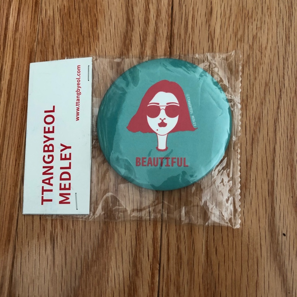 Brand New — small mirror from Korean boutique